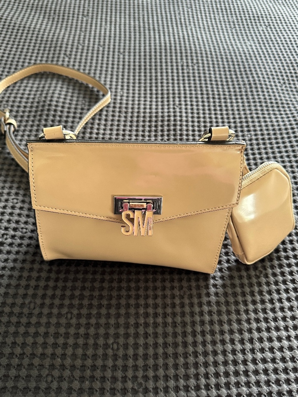 Steve Madden purse with Feux leather - Picture 1 of 7